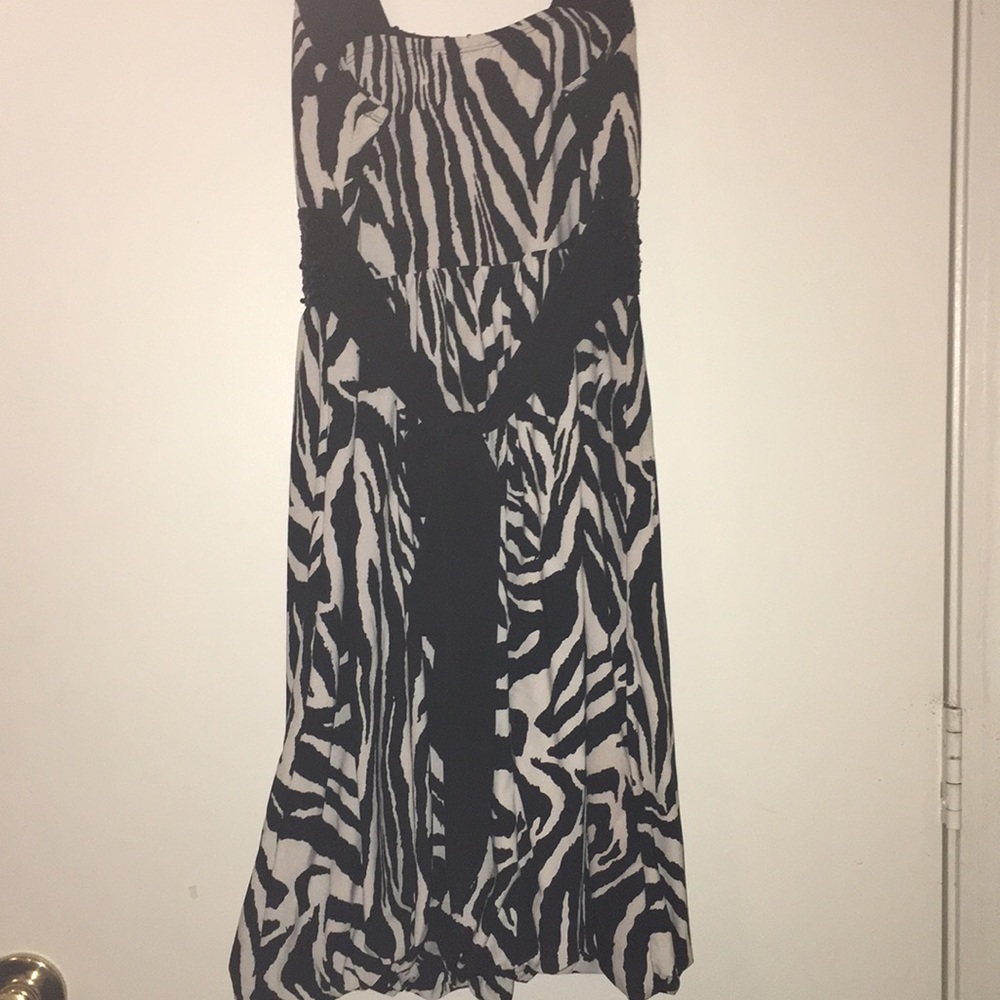 Dress - Picture 3 of 5
